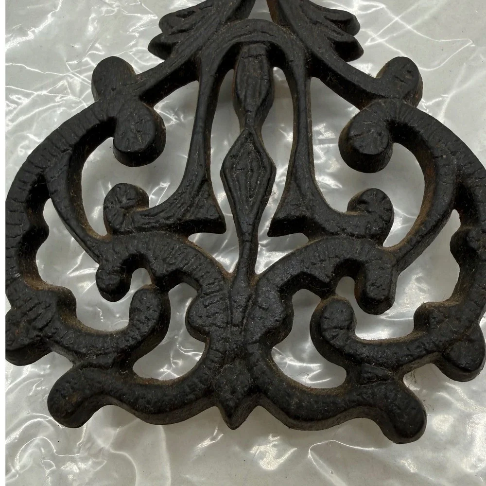 Wilton Cast Iron Trivet Lyre Heart Scroll Design Black Three Legged Vintage